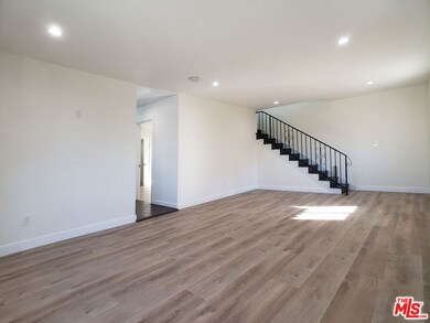 4725 Pickford St, Los Angeles, CA 90019 - photo 2
