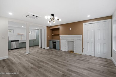 42 Spring St unit 2nd Fl, Albany, NY 12210 - photo 5