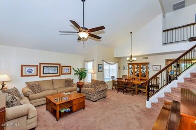 2 7330 Living Rm 3 (800x530)