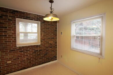 Eat-in / Dining Area