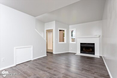 03-Living Room-2958