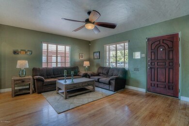 004-Family Room
