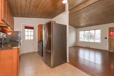 4420 Palm Ave, Lorain, OH 44055 - photo 7