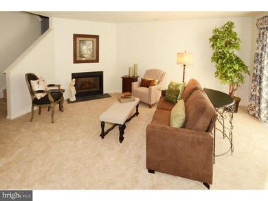 221 Windsor Ct, Glen Mills, PA 19342 - photo 4