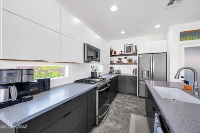 13-Kitchen