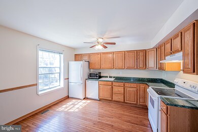 10640 High Beam Ct, Columbia, MD 21044 - photo 6