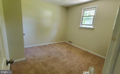 261 Penn St, Bath, PA 18014 - photo 6