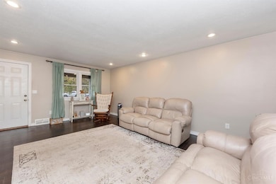 405 W Plum St, Georgetown, OH 45121 - photo 6