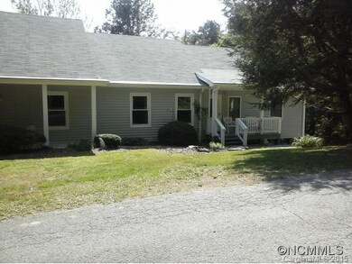 22 Hart Ln, Hendersonville, NC 28792 - photo 2