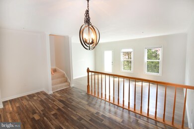 7887 Blue Gray Cir, Manassas, VA 20109 - photo 6