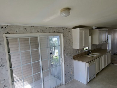 182 Oleander St unit 182, Nokomis, FL 34275 - photo 4