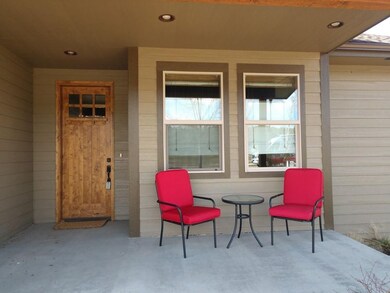 Front sitting area