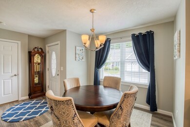 14 Elmcrest Dr unit 14, Chicopee, MA 01013 - photo 4