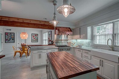 WOW! Look at this incredible renovated kitchen! HG