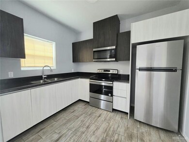 1514 Quitaca Dr unit 1, Edinburg, TX 78541 - photo 3