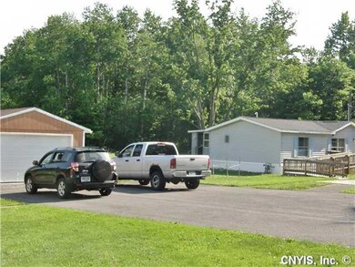 Parking Lot/Garage. Well kept 1.5 car garage (and 