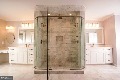 504 Valley Dr SE, Vienna, VA 22180 - photo 6