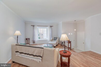 6809 Wild Rose Ct, Springfield, VA 22152 - photo 4