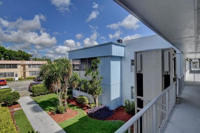 418 Saxony I, Delray Beach, FL 33446 - photo 5