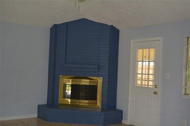 3463 Sandbrook Dr, Houston, TX 77066 - photo 3