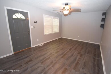 193 Dogwood Dr, Mount Washington, KY 40047 - photo 2