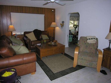Campbell Family Room 2