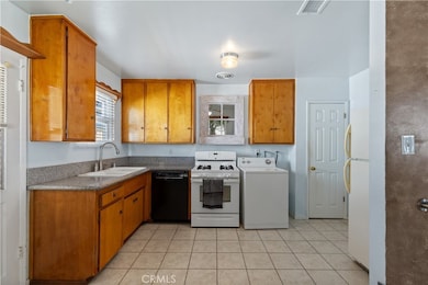 24289 Virginia Ln, Moreno Valley, CA 92557 - photo 5