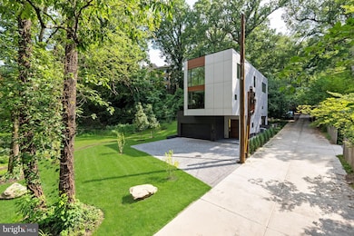 4656 Broad Branch Rd NW, Washington, DC 20008 - photo 3