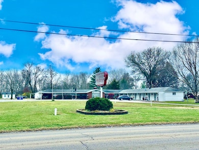 8290 & 8346 Old Highway 50, Flora, IL 62839 - photo 6