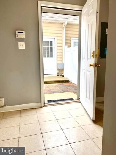 8300 Gibbs Way, Landover, MD 20785 - photo 6