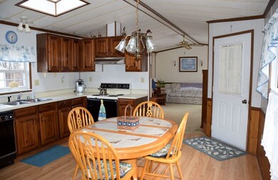 82 Buckingham Dr, Conway, NH 03860 - photo 3