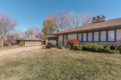 1812 Belle Ave, Cedar Falls, IA 50613 - photo 3