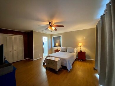 2109 S Lakeshore Dr, Louisa, VA 23093 - photo 5