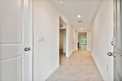 5415 Logan Cave Ave, Wimauma, FL 33598 - photo 3