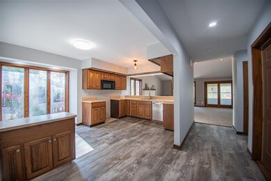 271 N Mcclellan St unit 108, Auburn, IN 46706 - photo 2