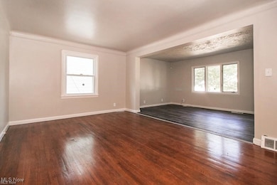 5185 Clement Ave, Maple Heights, OH 44137 - photo 4