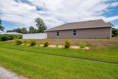 Spacious lot