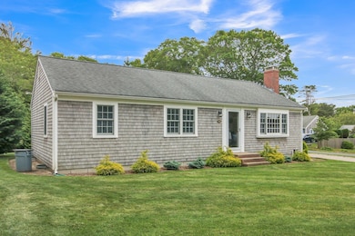 03_48_Fourth_Ave_Hyannis_MA_02601_USA-Ex
