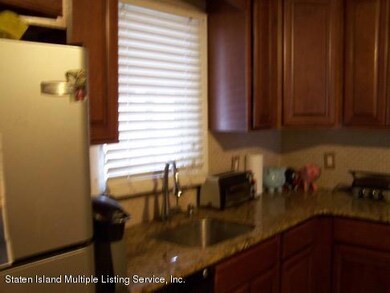 325 Rudyard kitchen
