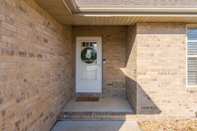 985 W Crestwood St, Nixa, MO 65714 - photo 2