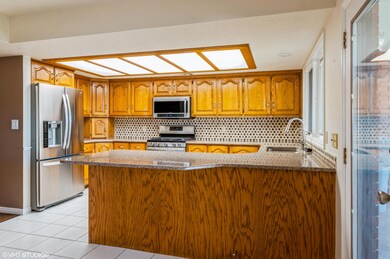 06_3530ManzanitaRD_10_177002_Kitchen_HiR