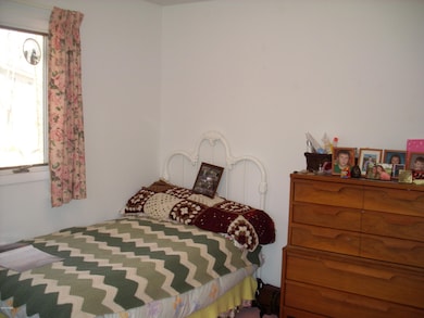 106 Broadmoor Dr, Blooming Grove, PA 18428 - photo 5