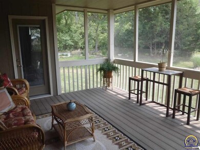 4445 SW Brandywine Ln, Topeka, KS 66610 - photo 5