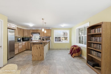 1134 Wallace Rd unit 3, Knoxville, TN 37919 - photo 7