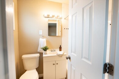 1907 Dismuke St unit 18, Houston, TX 77023 - photo 7