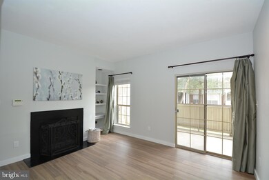 12150 Penderview Terrace unit 1307, Fairfax, VA 22033 - photo 3