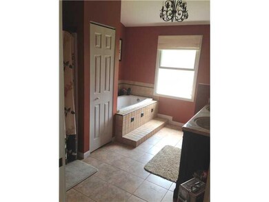 Master Bath/Spa.