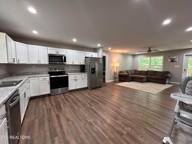 124 Rose Hill Ln, Rutledge, TN 37861 - photo 6