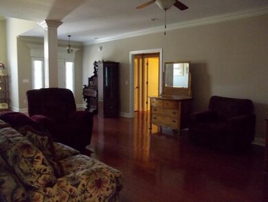 147 Magnolia Glen Cir, Manchester, TN 37355 - photo 3