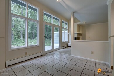 Greenbelt and deck access!!